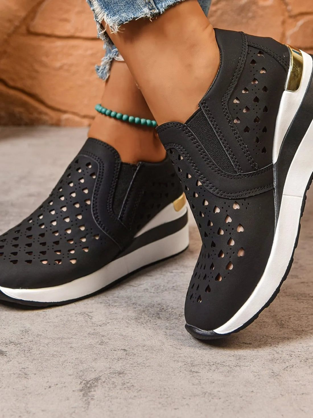 Find Your Perfect Fit: Trendy Shoes for All-Day Comfort